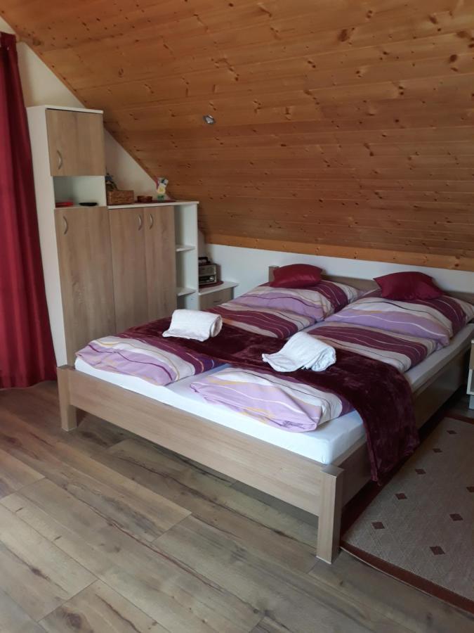Appartement Privat Jozef à Vrbov Extérieur photo